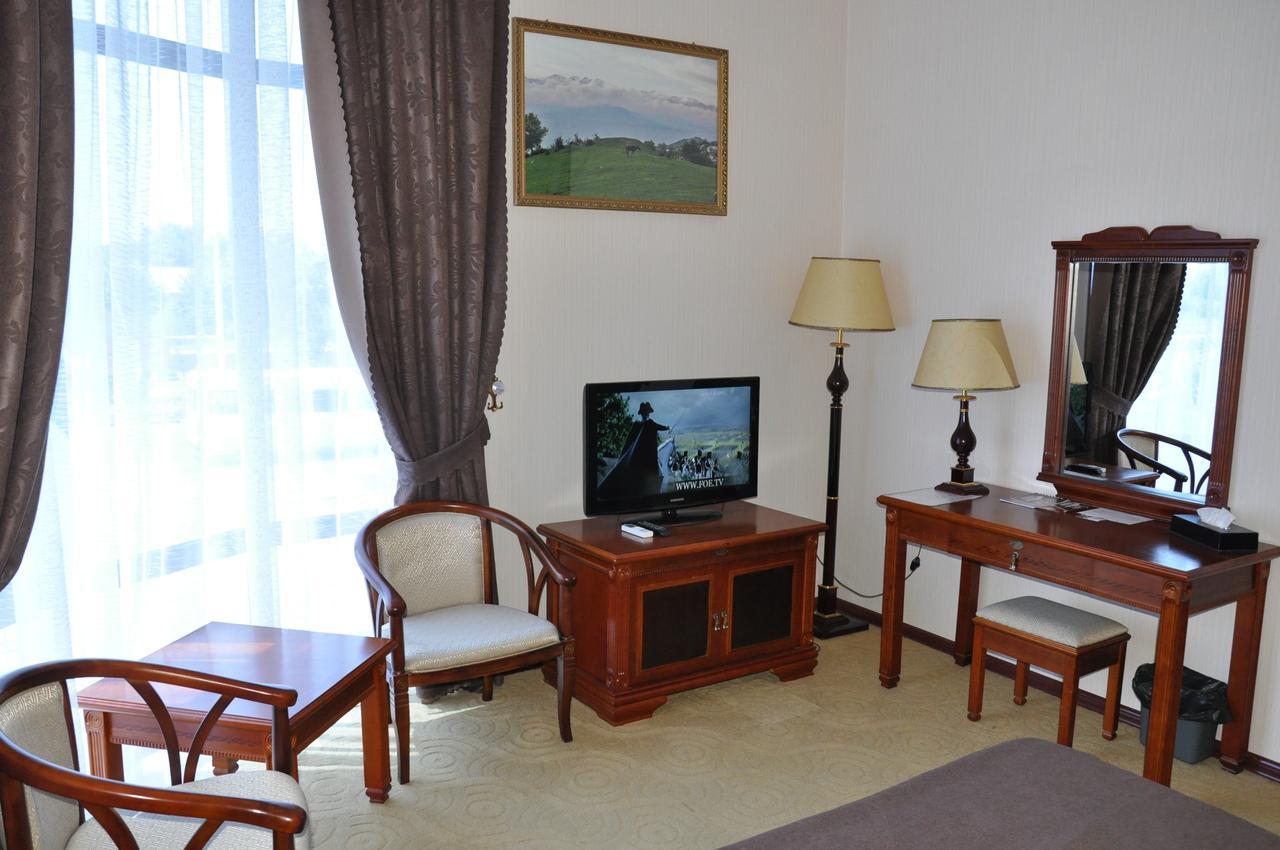 חוג'אנד Firuz Hotel חדר תמונה